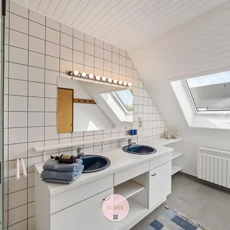 Stuifduinenhuis By Bloss, Aan De Duinen Met Grote Tuin Villa *